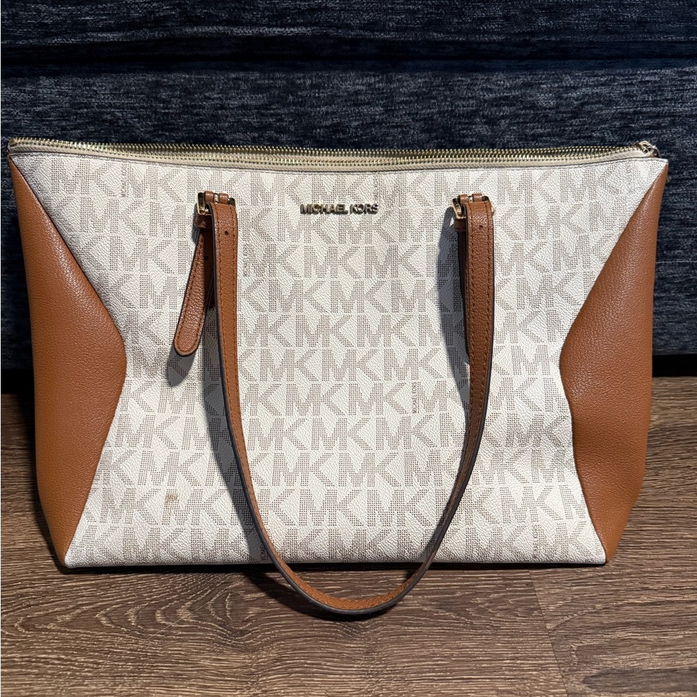 Michael Kors Tan and Cream Tote